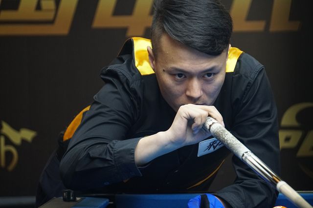 而乔治则是 而乔治则是